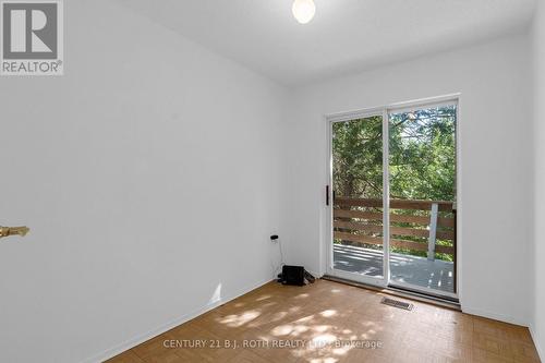 957 7Th Line, Innisfil, ON - Indoor Photo Showing Other Room