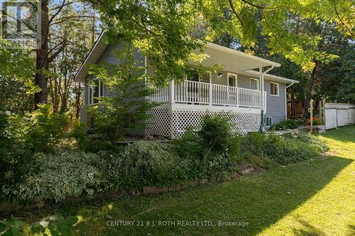 957 7Th Line, Innisfil, ON - Outdoor With Deck Patio Veranda