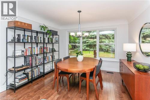 210 Dawson Street, Waterloo, ON - Indoor Photo Showing Dining Room
