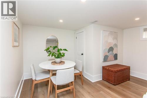 210 Dawson Street, Waterloo, ON - Indoor Photo Showing Dining Room