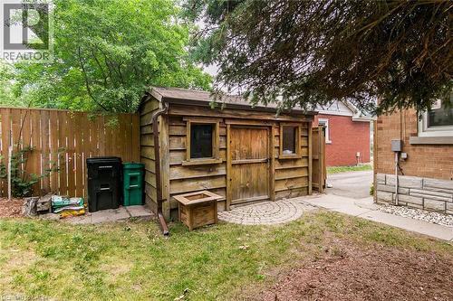 210 Dawson Street, Waterloo, ON - Outdoor