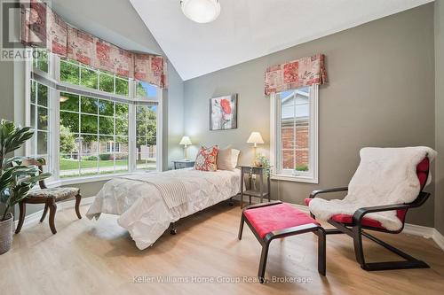 9 Magnolia Lane, Guelph (Village By The Arboretum), ON - Indoor Photo Showing Bedroom