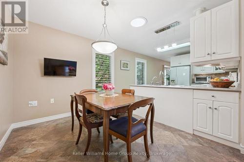 9 Magnolia Lane, Guelph (Village By The Arboretum), ON - Indoor Photo Showing Dining Room