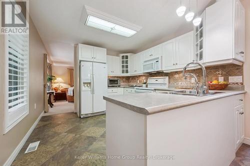 9 Magnolia Lane, Guelph (Village By The Arboretum), ON - Indoor Photo Showing Kitchen With Double Sink
