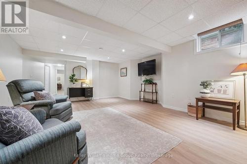 9 Magnolia Lane, Guelph (Village By The Arboretum), ON - Indoor
