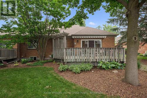 9 Magnolia Lane, Guelph (Village By The Arboretum), ON - Outdoor