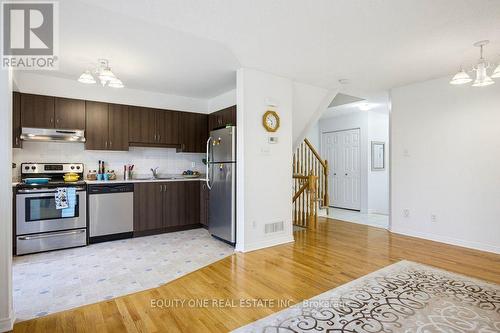 318 Amici Terrace, Ottawa, ON - Indoor Photo Showing Kitchen With Stainless Steel Kitchen
