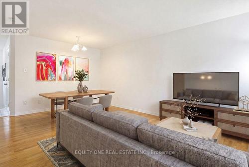 318 Amici Terrace, Ottawa, ON - Indoor Photo Showing Living Room