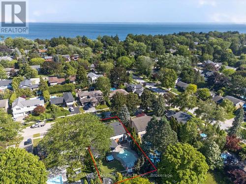 Walk to the lake - 4461 Tremineer Avenue, Burlington, ON - Outdoor With Body Of Water With View