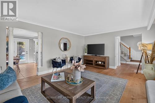 Formal living room - 4461 Tremineer Avenue, Burlington, ON - Indoor Photo Showing Living Room