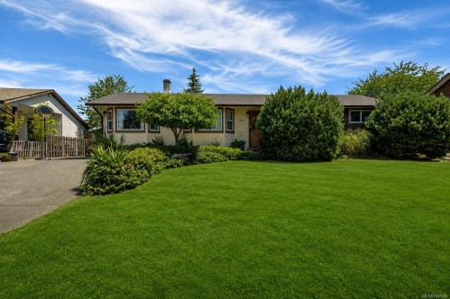 885 Shellbourne Blvd, Campbell River, BC 