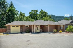 #6-313 Holland Creek Pl Ladysmith, BC V9G 1T6