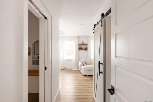 #4-4583 Wilkinson Rd, Saanich, BC 