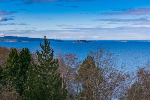 6210 Icarus Dr, Nanaimo, BC 