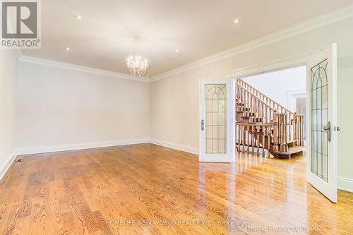 212 Burns Boulevard, King, ON - Indoor Photo Showing Other Room