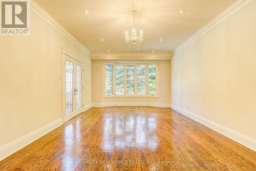 212 Burns Boulevard, King, ON - Indoor Photo Showing Other Room