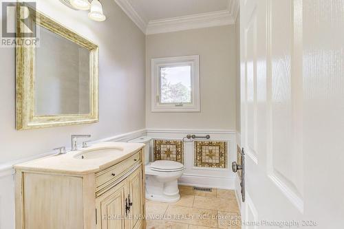 212 Burns Boulevard, King, ON - Indoor Photo Showing Bathroom