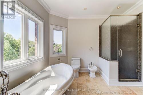 212 Burns Boulevard, King, ON - Indoor Photo Showing Bathroom
