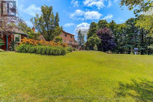 212 Burns Boulevard, King, ON - Outdoor