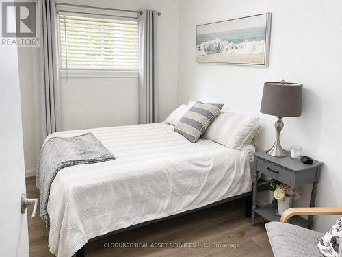 110 Wolfe Trail, Tiny, ON - Indoor Photo Showing Bedroom