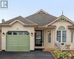 21 LONG POINT BOULEVARD Norfolk, ON N0E 1M0
