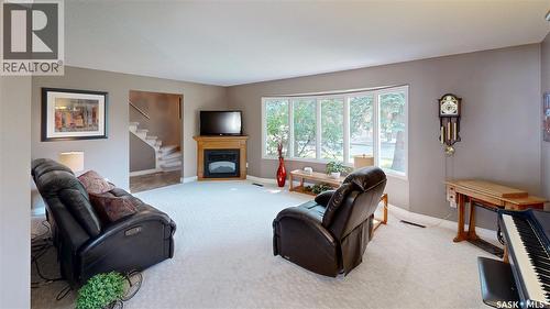 2902 Lacon Street, Regina, SK - Indoor Photo Showing Living Room With Fireplace