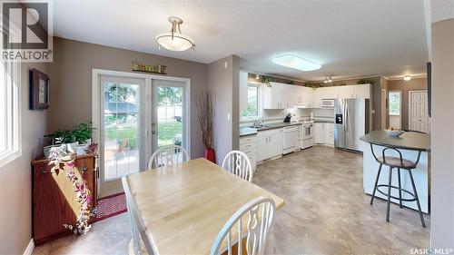 2902 Lacon Street, Regina, SK - Indoor Photo Showing Dining Room