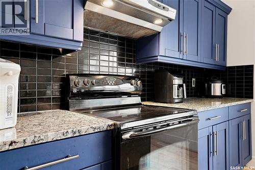 242 Pohorecky Street, Saskatoon, SK - Indoor Photo Showing Kitchen
