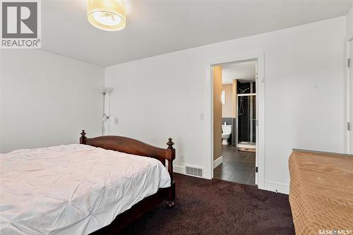 242 Pohorecky Street, Saskatoon, SK - Indoor Photo Showing Bedroom