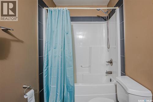 242 Pohorecky Street, Saskatoon, SK - Indoor Photo Showing Bathroom