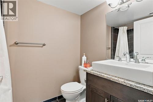242 Pohorecky Street, Saskatoon, SK - Indoor Photo Showing Bathroom