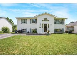 30 Leisure AVE  Fredericton, NB E3B 9K8