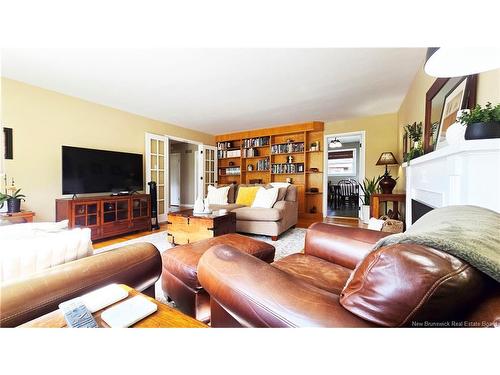 127 Coronation Dr, Moncton, NB 