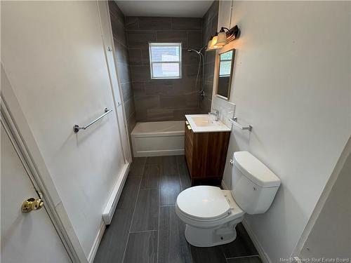 13-15 Corkery St, Saint John, NB - Indoor Photo Showing Bathroom