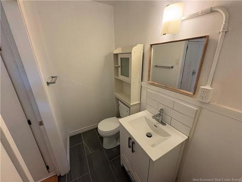 13-15 Corkery St, Saint John, NB - Indoor Photo Showing Bathroom