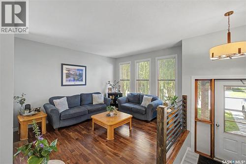 1791 Barton Drive, Prince Albert, SK - Indoor Photo Showing Living Room
