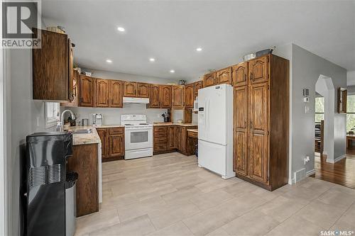 1791 Barton Drive, Prince Albert, SK - Indoor Photo Showing Kitchen