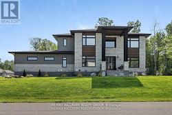 595 SHOREWAY DRIVE Ottawa, ON K4P 0G3