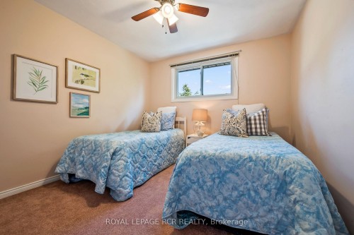 137 White Pine Crescent, Waterloo, ON - Indoor Photo Showing Bedroom