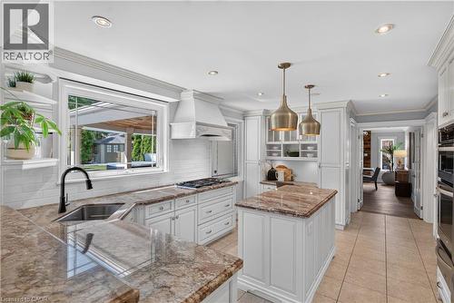 Let's get cookin' - 4461 Tremineer Avenue, Burlington, ON - Indoor Photo Showing Kitchen With Double Sink With Upgraded Kitchen