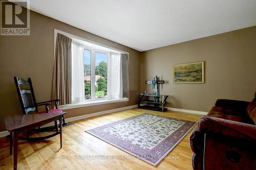 2038 Arch Street, Ottawa, ON - Indoor