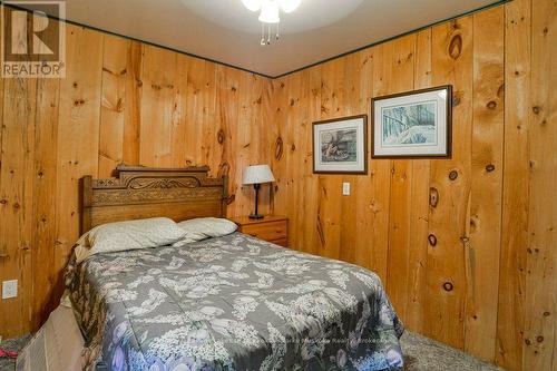 1053 Harrison Trail, Georgian Bay (Freeman), ON - Indoor Photo Showing Bedroom
