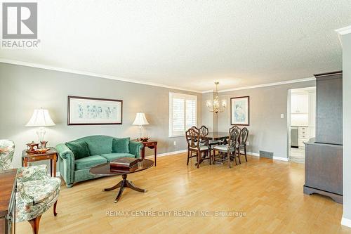 39 Bonnybank Court, Kitchener, ON - Indoor Photo Showing Other Room