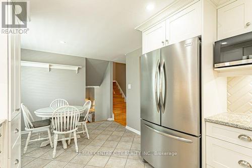 39 Bonnybank Court, Kitchener, ON - Indoor