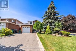 64 AURORA PLACE Brampton, ON L6Z 2A8