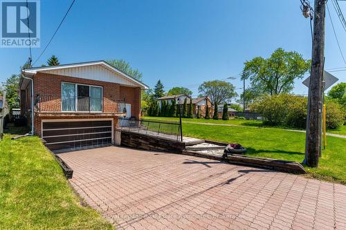 1069 Alexandra Avenue, Mississauga, ON - Outdoor With Deck Patio Veranda
