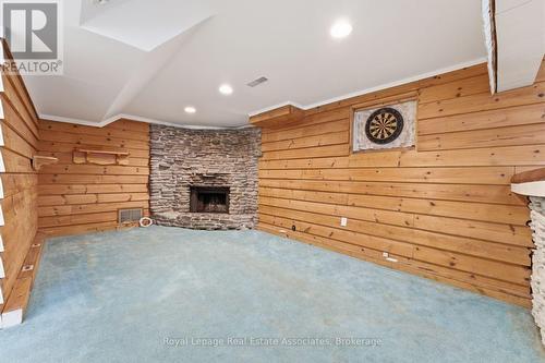 1069 Alexandra Avenue, Mississauga, ON - Indoor Photo Showing Other Room With Fireplace