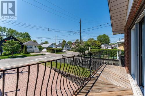 1069 Alexandra Avenue, Mississauga, ON - Outdoor With Balcony With Exterior