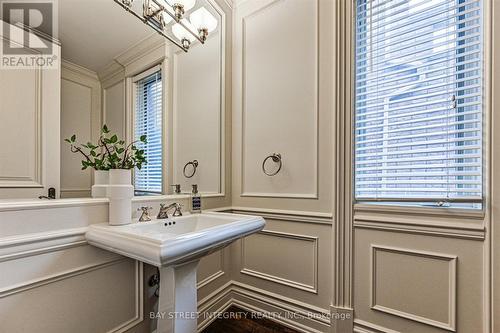 5 Westgrove Crescent, Toronto, ON - Indoor Photo Showing Bathroom