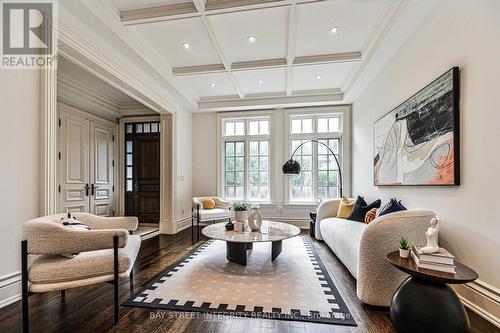5 Westgrove Crescent, Toronto, ON - Indoor